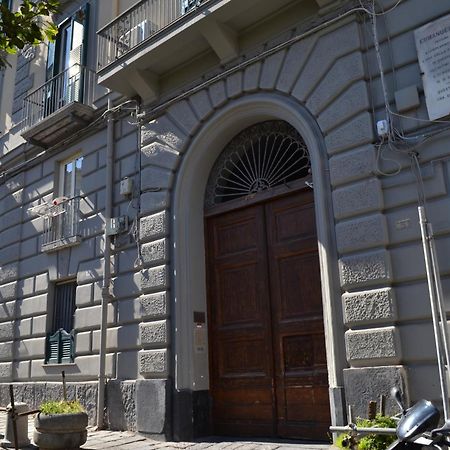 Bed and Breakfast Residenza Suor Orsola Neapel Exterior foto